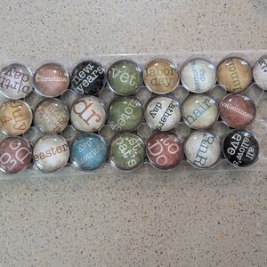 Glass magnets for Calendar